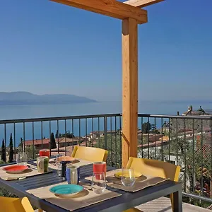 Dany Con Cucina Vista Lago Piscina E Parcheggio Gargnano